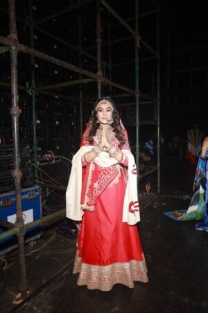 GAZAL SACHDEV - INDIA (T.Costume)