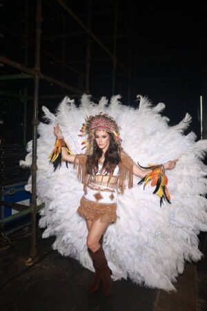 CAROLINA LOPEZ - UNITED STATES (T.Costume)